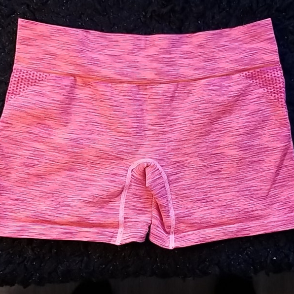 FREE WITH PURCHASE Workout spandex shorts.*× - Picture 3 of 4